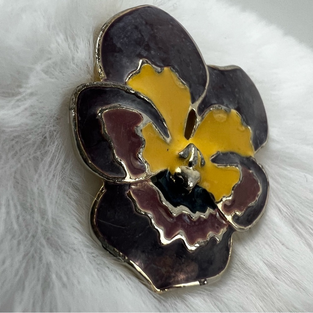 Pansy Pin/Brooch - Picture 3 of 8